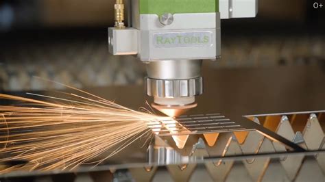 machine that cuts metal designs